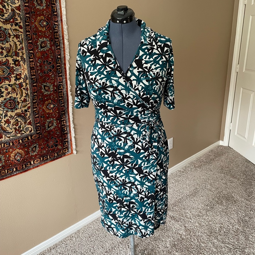Green and black wrap dress with collar
